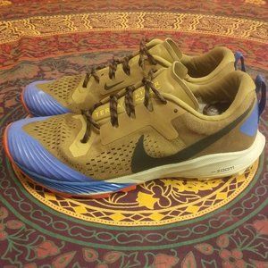 Nike Air Zoom Terra Kiger 6 mens size 11.